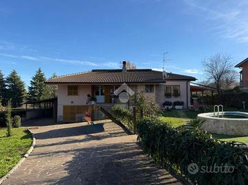 VILLA SINGOLA A ROCCA PRIORA