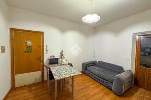 2 LOCALI A PONTEDERA