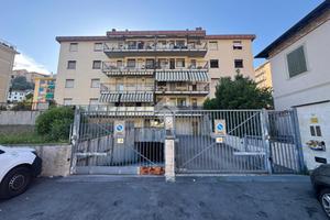 6 LOCALI A GENOVA