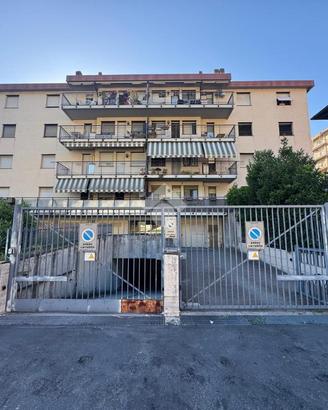 6 LOCALI A GENOVA