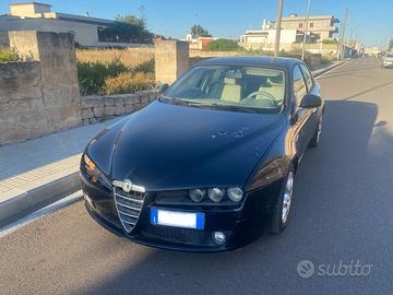 Alfa Romeo 159