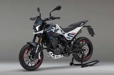 Benelli BKX 300 S