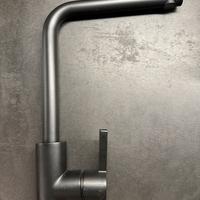 Rubinetto cucina ELLECI nero opaco.