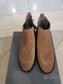 Stivaletto NeroGiardini uomo num. 39