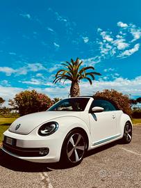 Volkswagen Maggiolino cabrio