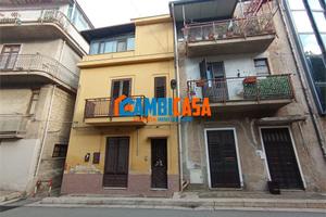 Via Bentivegna - Palazzina indipendente