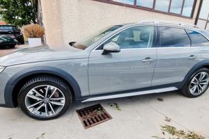 Audi A4 allroad 40 2.0 tdi mhev Business Evolution