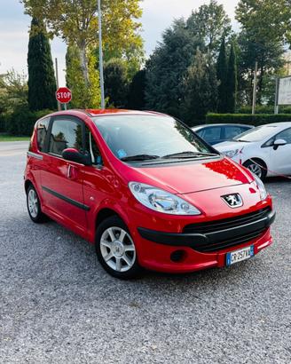 Peugeot 1007 1.4 Happy 82.000 km!!