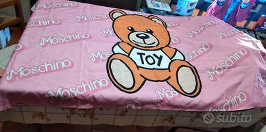 tovaglia moschino