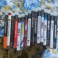 Ps3 slim + 16 giochi + 2 joystick