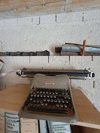 Macchina da scrivere LEXIKON 80 carrello lungo