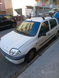 Renault Clio 1200 benzina anno 2000 