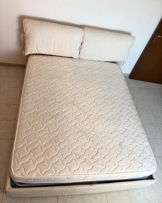 Letto matrimoniale-conten.Chateaux d Ax mod Lulù
