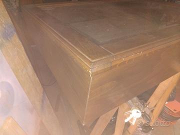 Teca in legno e vetro buona per mercatino
