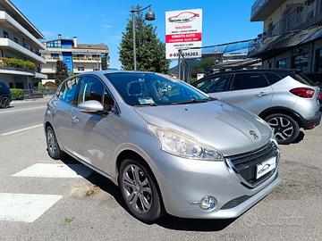 Peugeot 208 1.2 VTI Allure 80.000KM