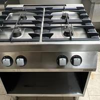 CUCINA PROFESSIONALE 4 FUOCHI