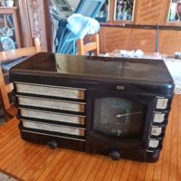 radio vintage in bachelite mediator