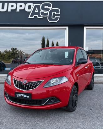 Lancia Ypsilon 5 Porte 1.0 hybrid 70 CV Gold ADAT