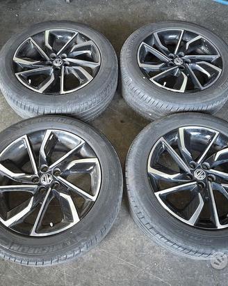 Cerchi In Lega Da 17" Per MG ZS