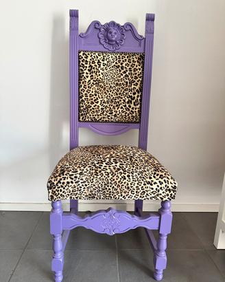 Sedia vintage restaurata lilla velluto Leopardato