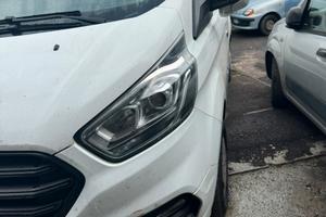 FORD TRANSIT CUSTOM euro 6 ad blu