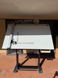 Tecnigrafo Leonard Neolt