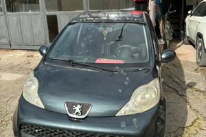 Auto Peugeot 107