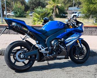 Yamaha YZF R1