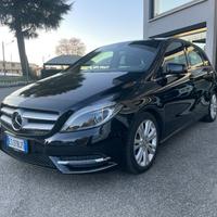 MERCEDES-BENZ B 180 Premium+EURO6B--SOLO 56.000K