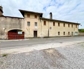 CASA DI CORTE A RIVIGNANO TEOR