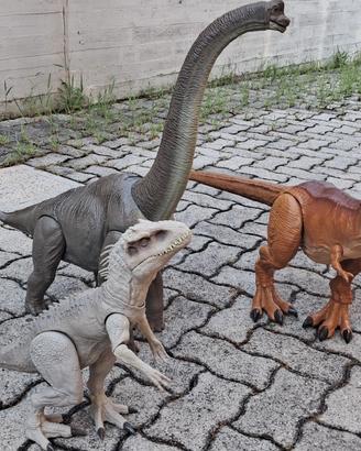 3 dinosauri Jurassic World