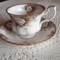 tazza Royal Albert serie Celebration
