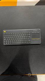 Logitech K400 Plus tastiera touchpad