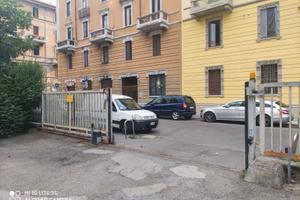 box in via Popoli Uniti, zona Rovereto