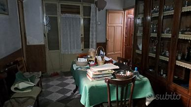 Casa angolare frazionabile in centro storico P/31