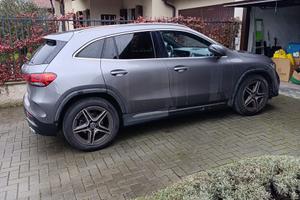 MERCEDES GLA 200 Automatic