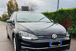 Volkswagen Golf 7 Restyling DSG Automatic (Metano)