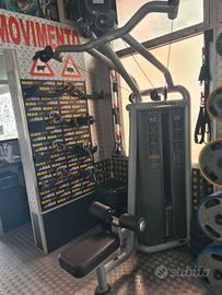 Lat pulldown freemotion teca