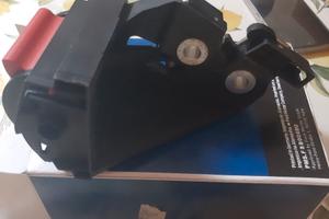 Manigla Chiavistello  sedile poste.Ford fiesta 04