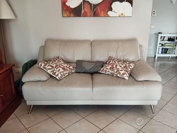 Due divani in pelle Divani&Divani.