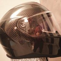 casco integrale in vero carbonio 