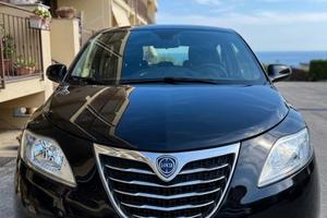 Lancia Ypsilon 1.2 69 CV