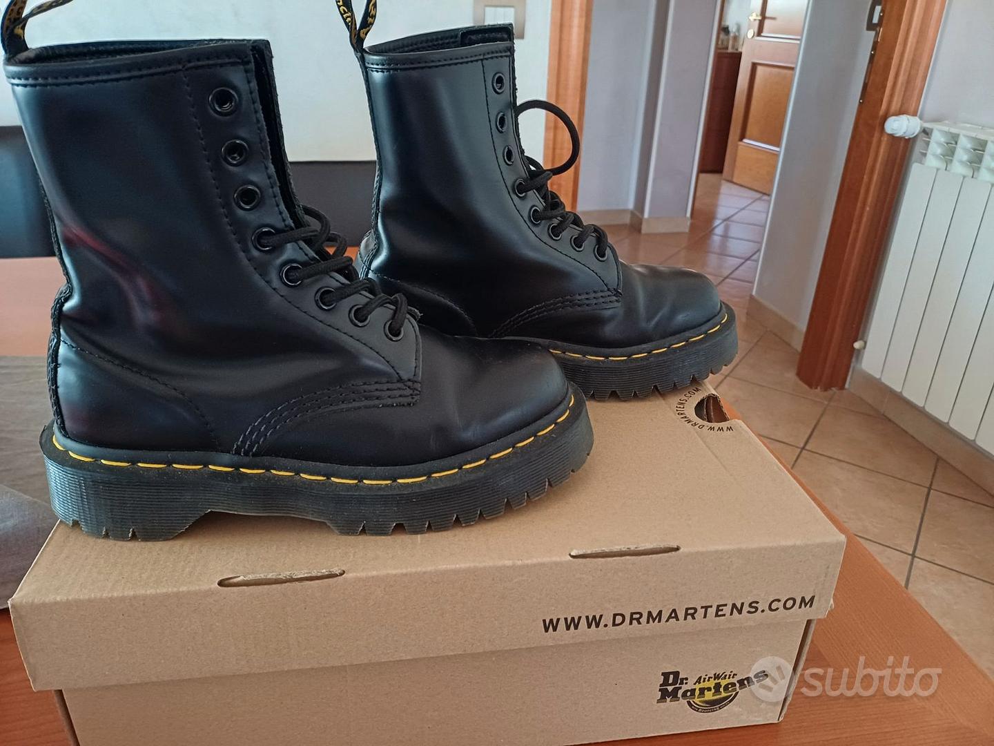 Lacci dr martens roma best sale