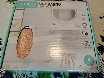 SET DA BAGNO IN CERAMICA