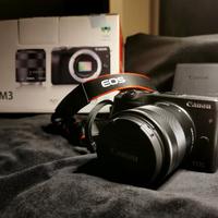 CANON EOS M3  18-55 KIT + 3 BATTERIE 