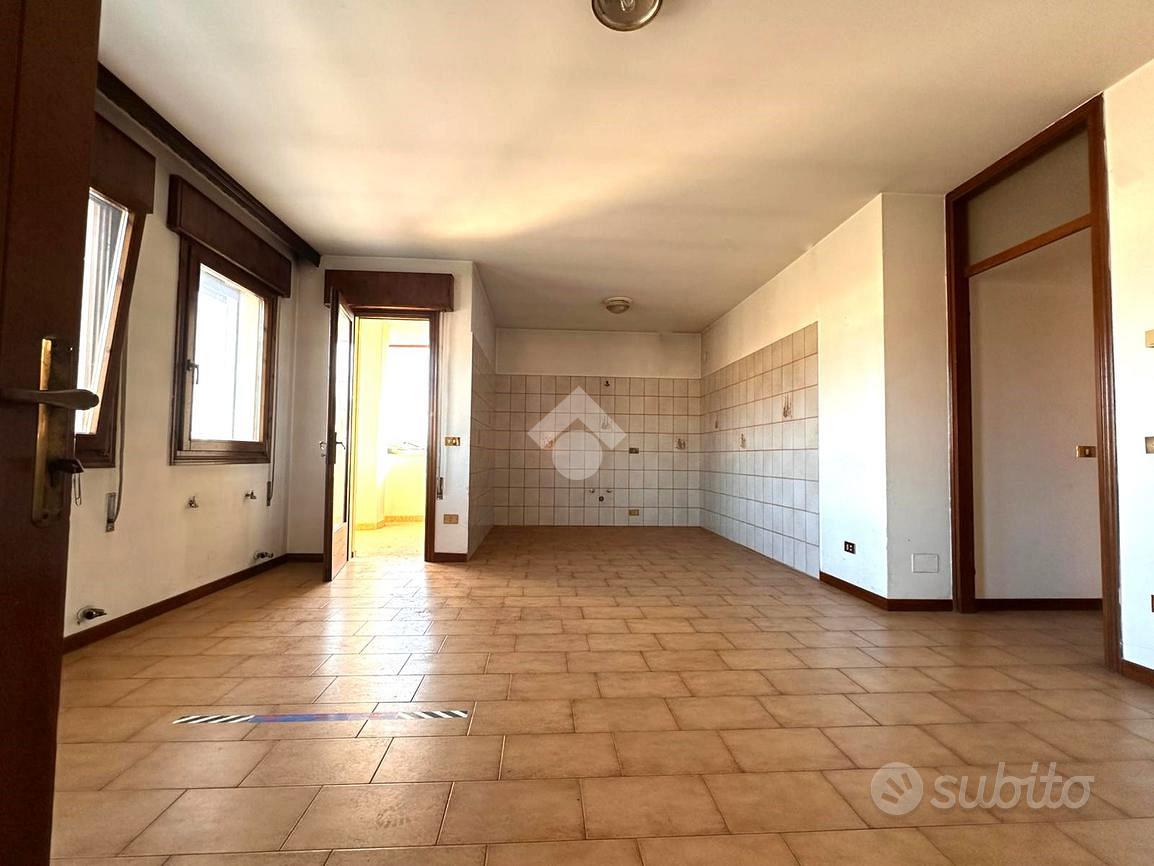 4 LOCALI A SAN ZENONE DEGLI EZZELINI - Vista 2