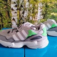 Adidas uomo tg.42