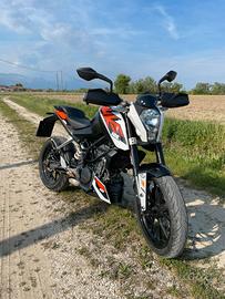 Ktm duke 125