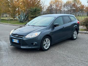 Ford focus 1.6 115cv 2012