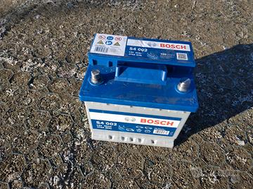 Batteria auto Bosh 52Ah